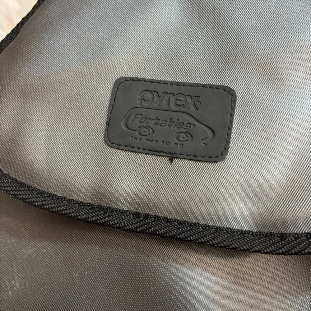 Pyrex stylish practical